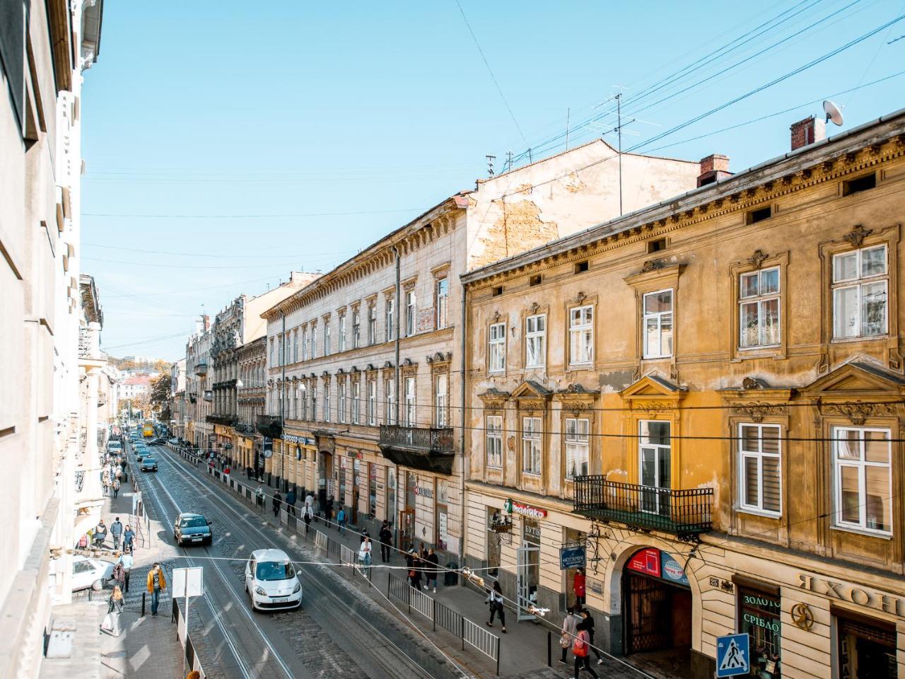 Art Deco Central Rooms Lviv Buitenkant foto
